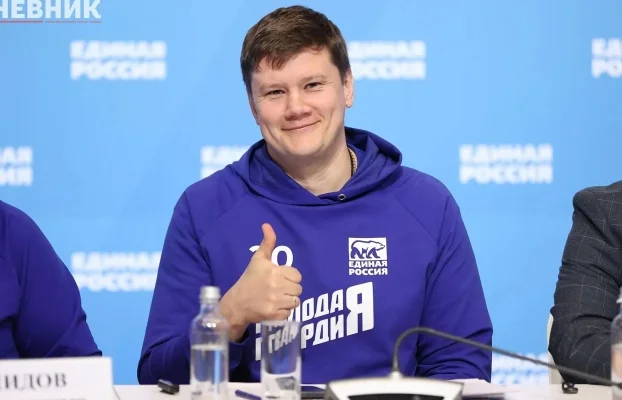 Александр Амелин